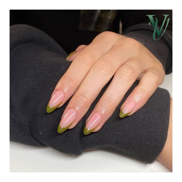 V.v. Nails and Spa nail photo 5